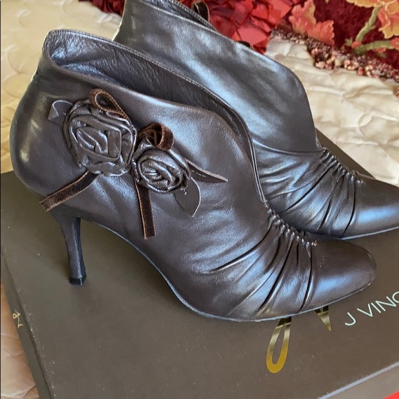 Stunning J Vincent Brown Leather Bootie - Picture 1 of 6